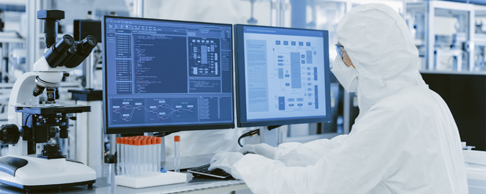 LabScientistWearingPPE.png